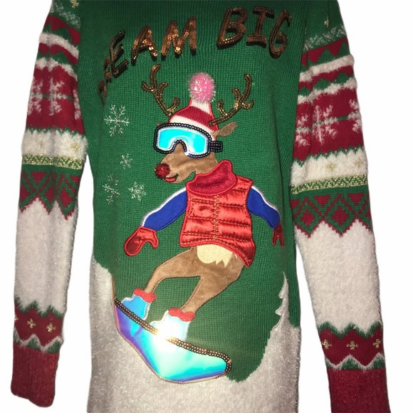 NWT It's Our Time Snowboarding Reindeer Tunic L - Picture 3 of 9